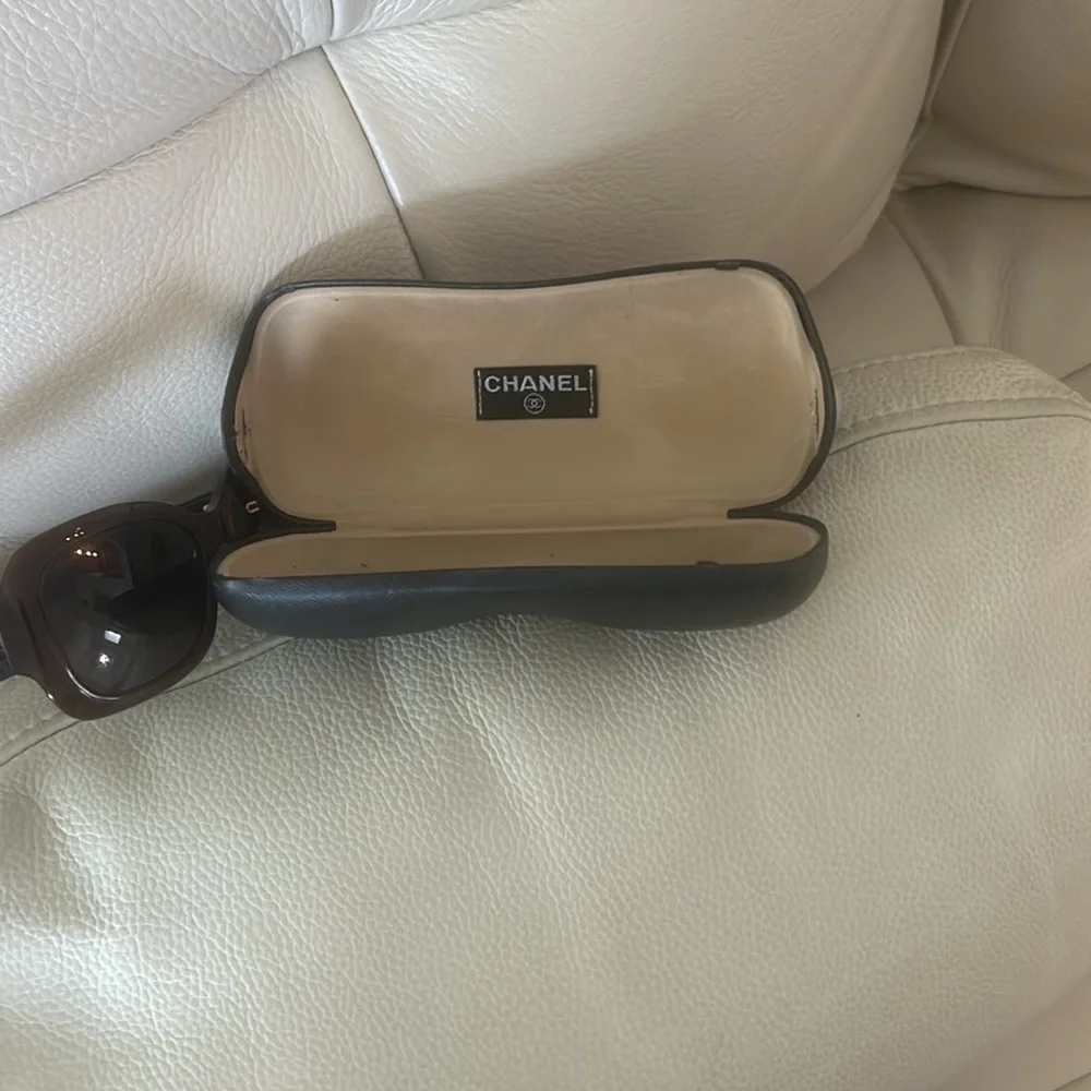 Channel sunglasses - Picture 4 of 4